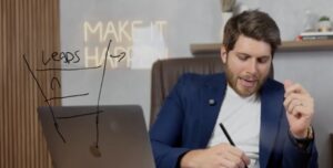 Gianluca Gianelloni se destaca no marketing para clínicas com a Rocket Machine