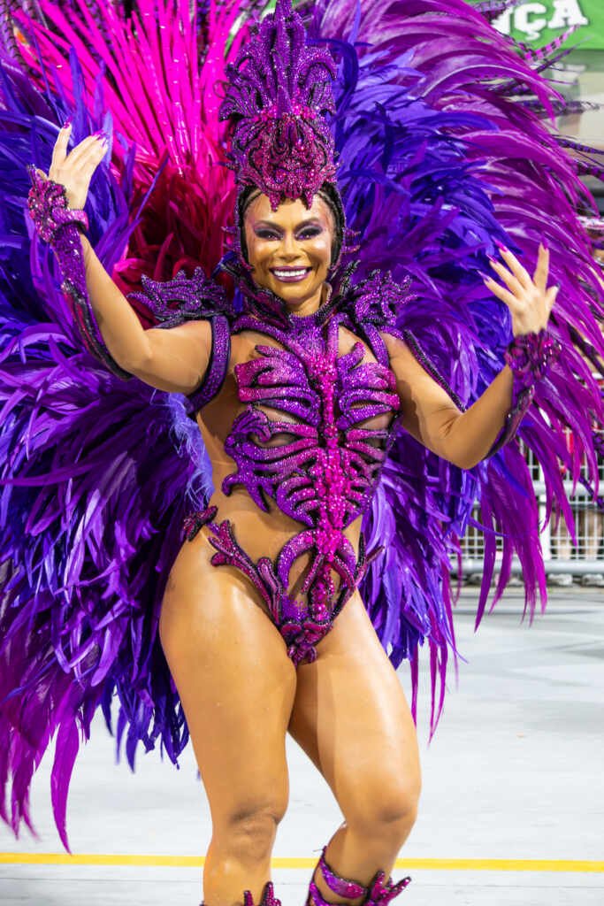 Mocidade Alegre - Foto @geovani_amoreira