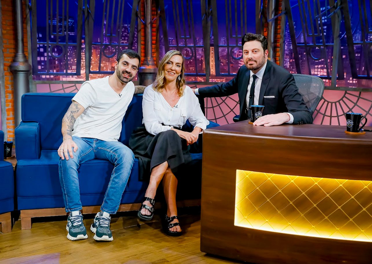 The Noite com Danilo Gentili recebe Dra. Tatiana Coelho e Bruno Drummond - (Lourival Ribeiro/SBT)